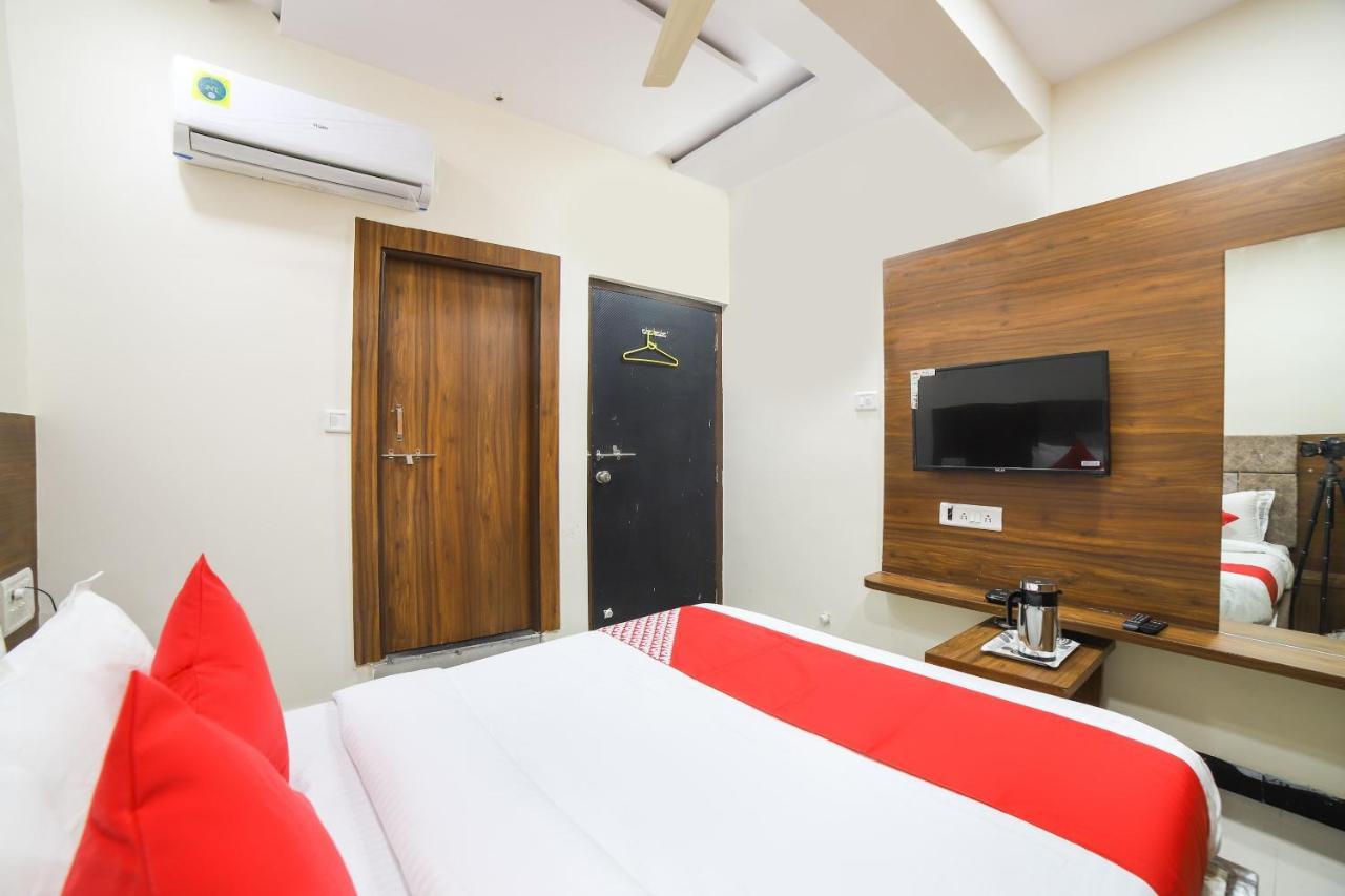 Naroda Oyo 67345 Hotel Anjani Inn מראה חיצוני תמונה